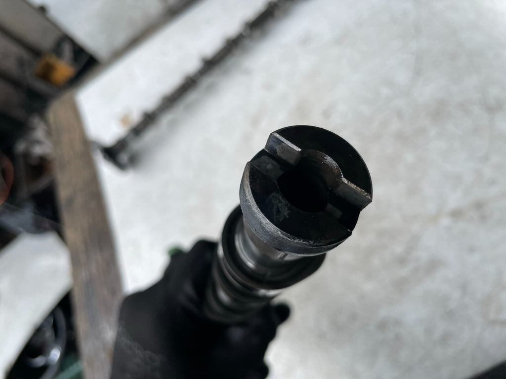 2015 HYUNDAI I40 1.7 DIESEL D4FD H ENGINE INTAKE VALVE CAMSHAFT CAM SHAFT