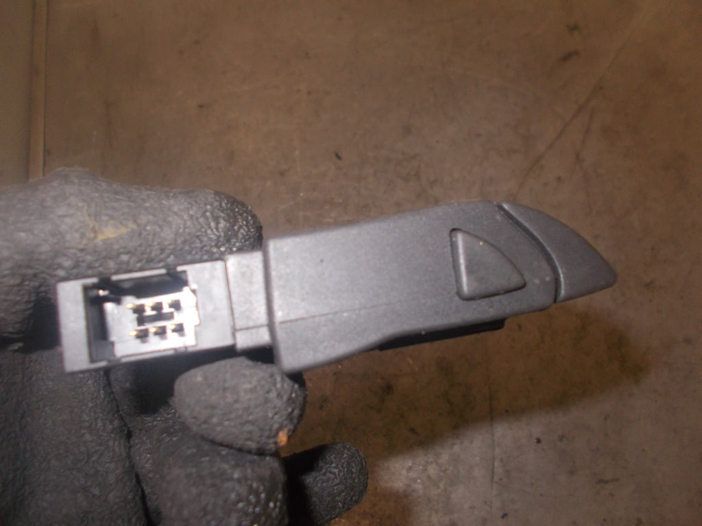 RENAULT LAGUNA MK2 RADIO CONTROL SWITCHES 34442201AF