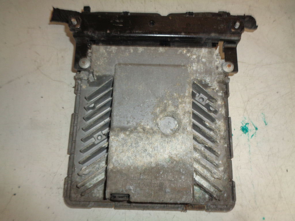 VW VOLKSWAGEN PASSAT 2003 2.0 TDI ECU ENGINE CONTROL UNIT 03G906018AS