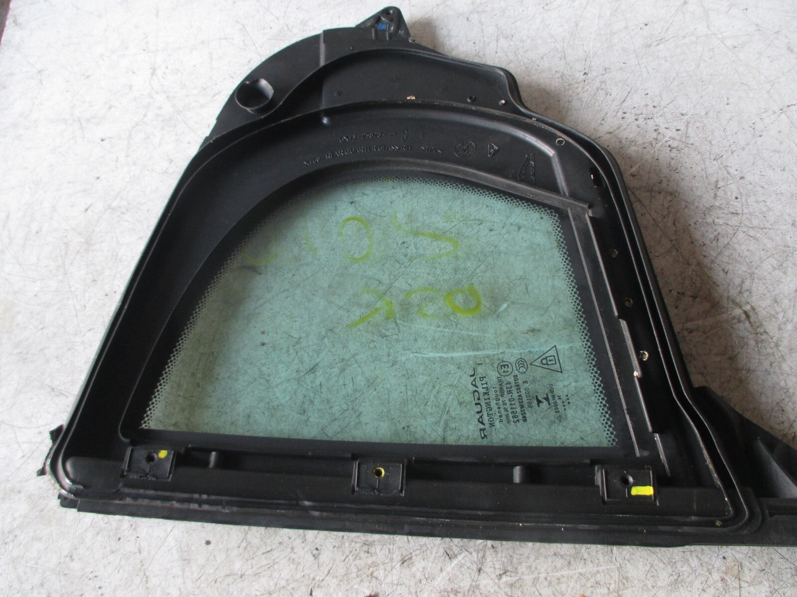 JAGUAR XE 2015 5 DOOR OSR DRIVER SIDE REAR QUARTER WINDOW GLASS