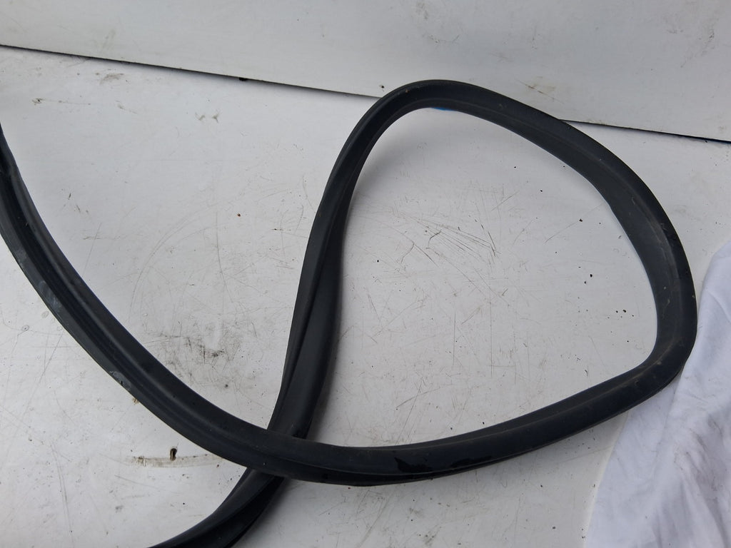 2024 BMW 2 SERIES F44 COUPE NSR PASSENGER REAR LEFT DOOR RUBBER SEAL 223367