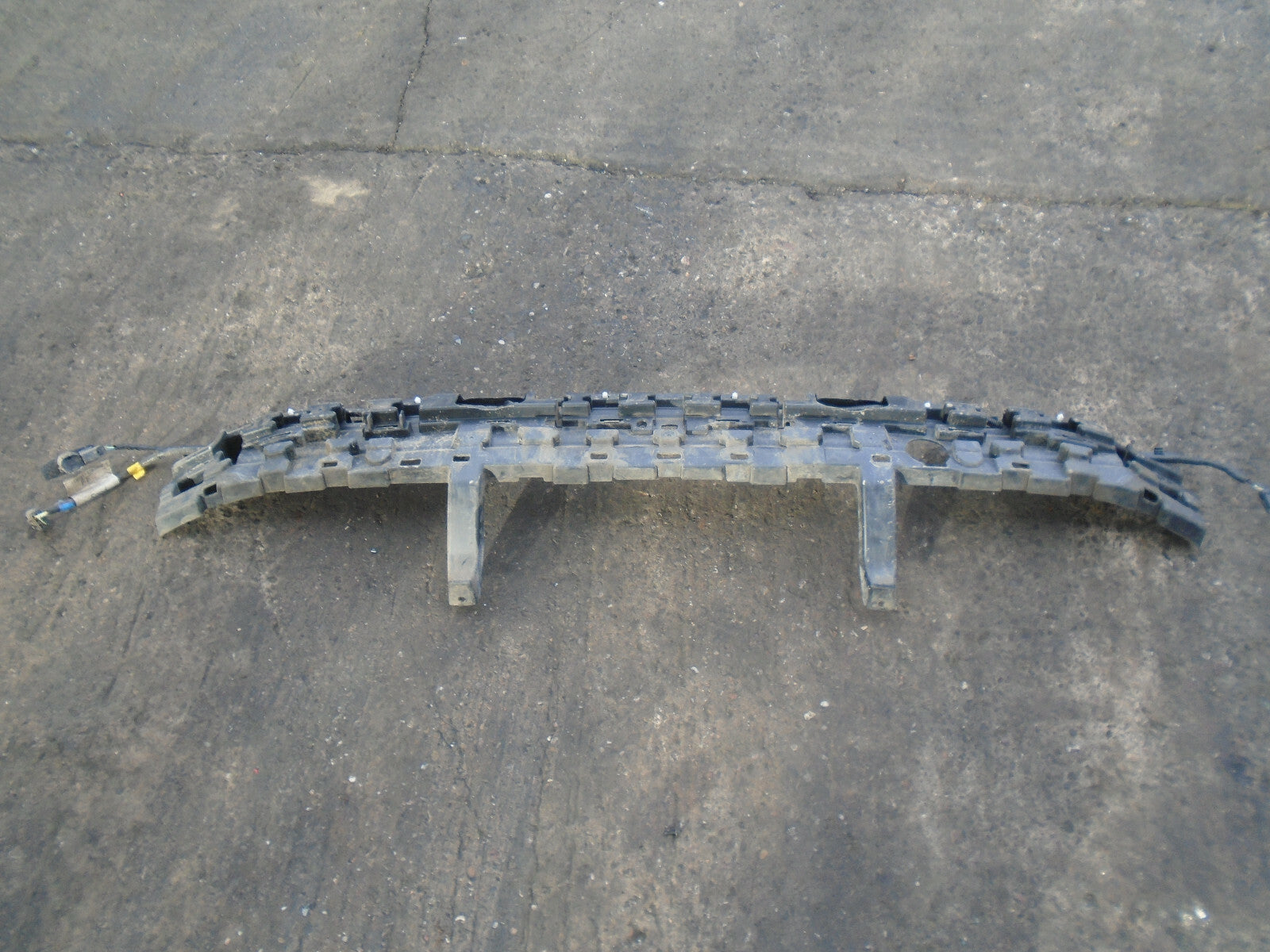 FORD MONDEO MK5 2017 ESTATE REAR CARRIER HOLDER LOOM ds7317e899s dg9t15k868ff