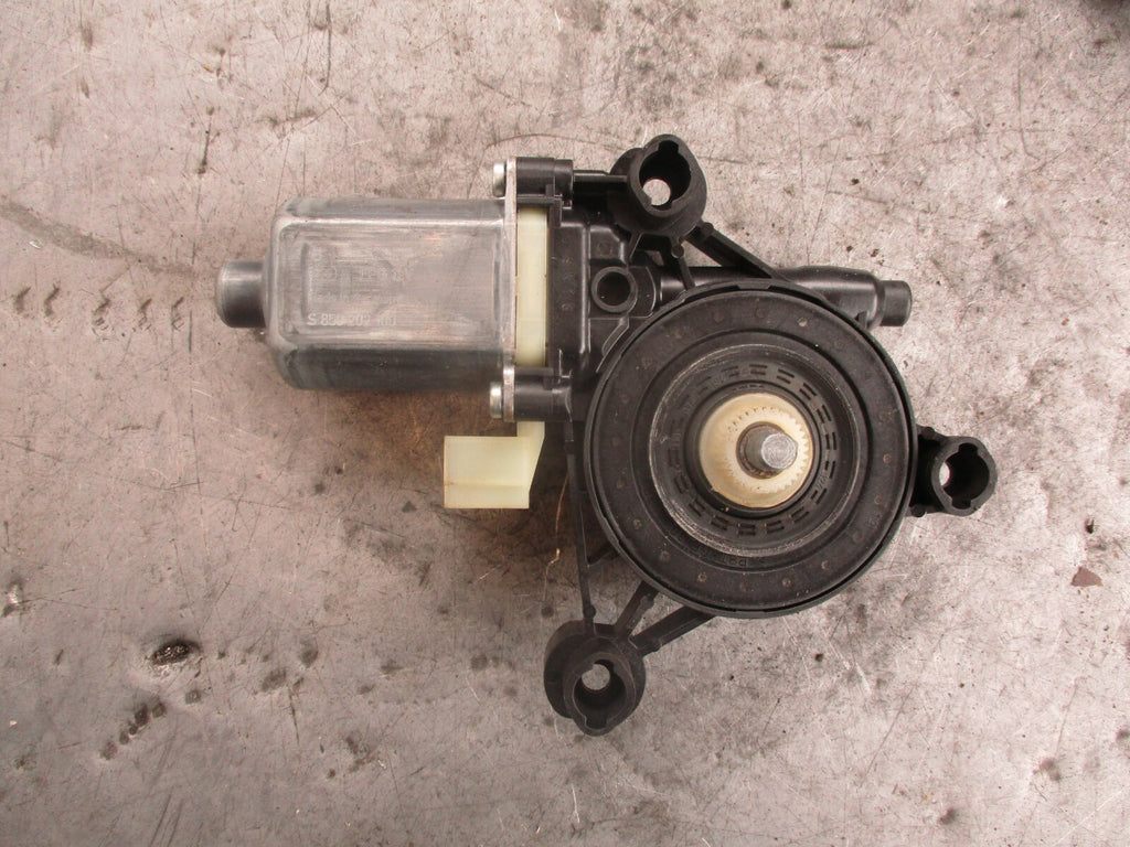 AUDI A3 8V MK3 5 DOOR OSF DRIVER SIDE FRONT WINDOW MOTOR 5Q0959802B