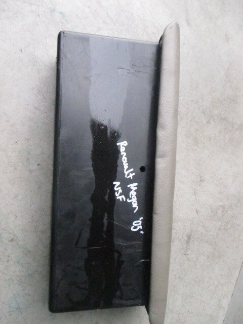 2009 RENAULT MEGANE MK2 NSF PASSENGER GLOVE BOX STORAGE COMPARTMENT 8200099164