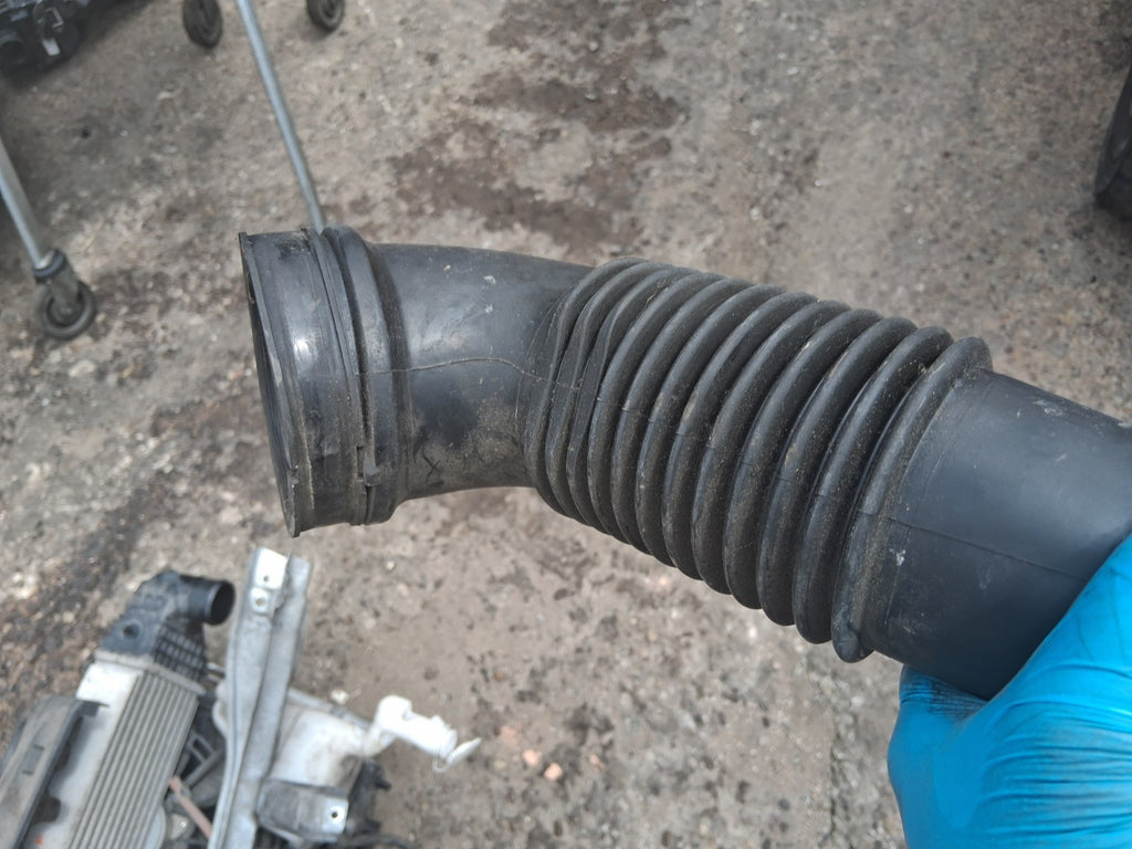 2018 MITSUBISHI OUTLANDER MK3 2.3 DIESEL AIR INTAKE HOSE PIPE 1505A602