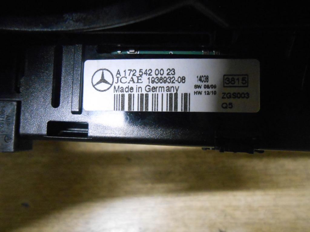 MERCEDES C CLASS W204 S204 2013 FRONT PARKING DISTANCE INDICATOR A2049057501