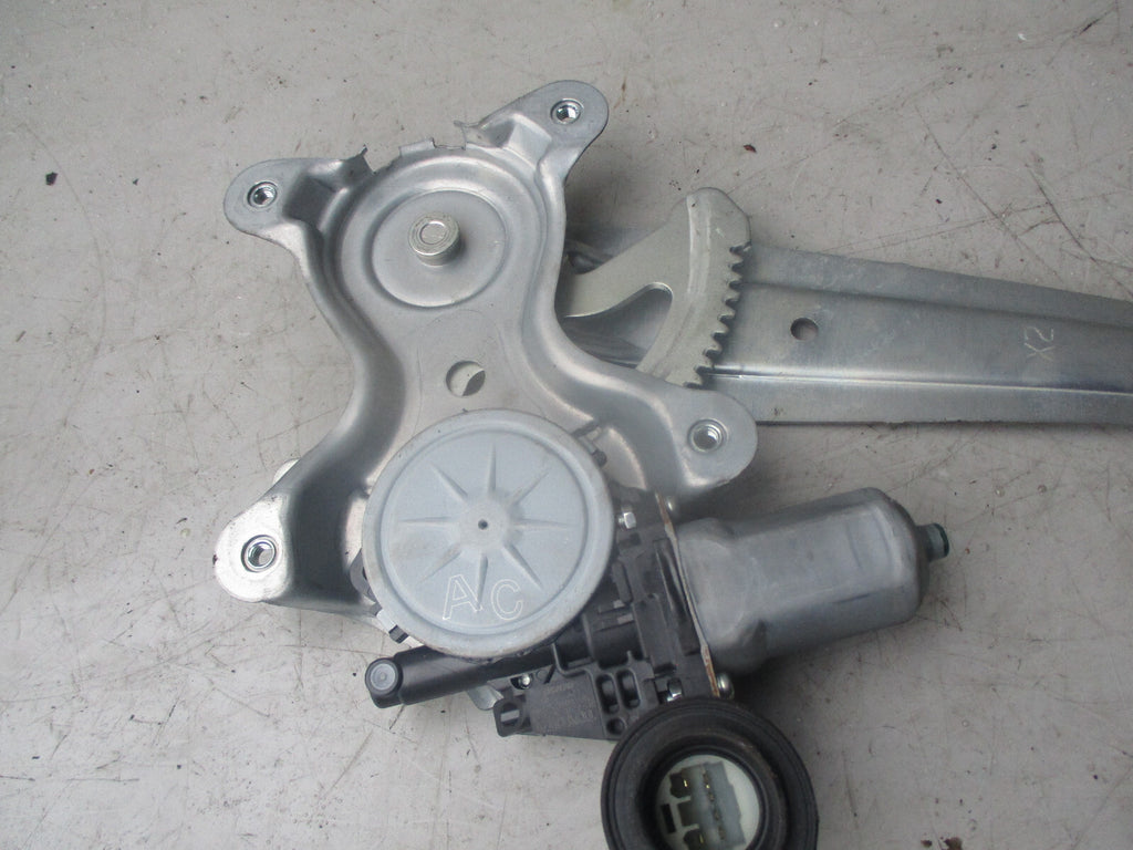 TOYOTA YARIS 2016 OSR DRIVER SIDE REAR WINDOW REGULATOR & MOTOR