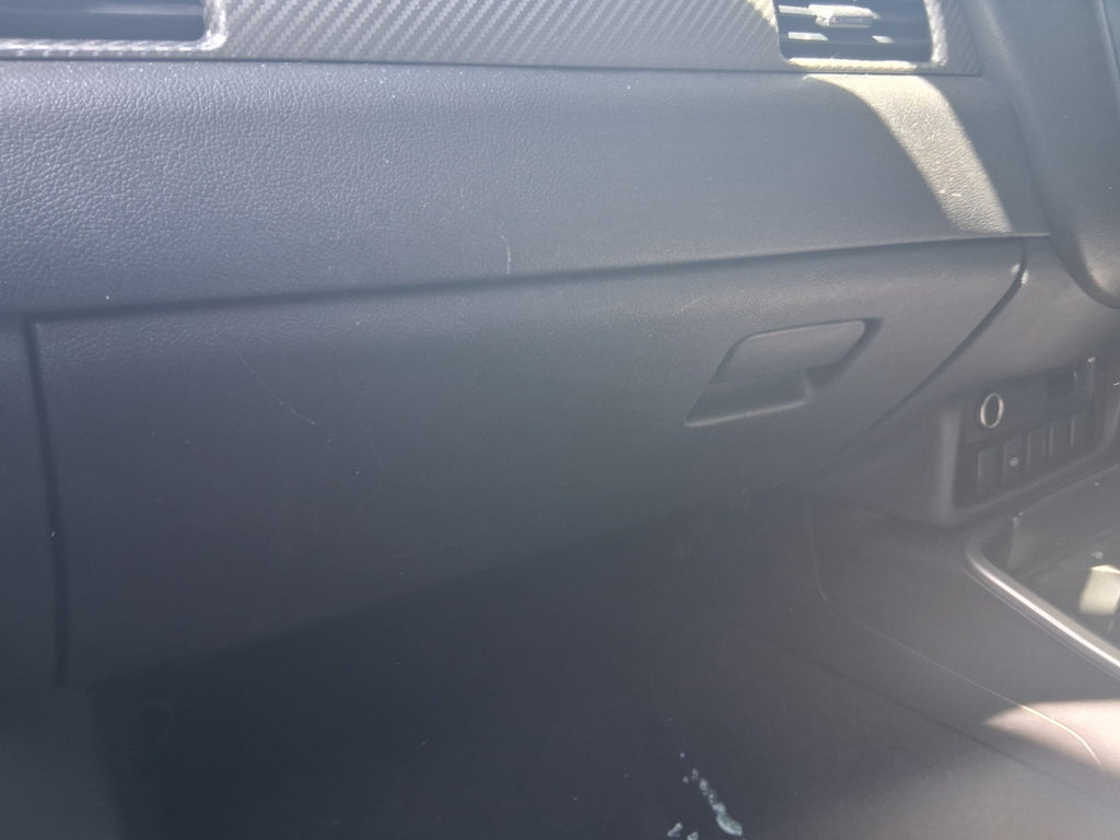 2018 MITSUBISHI OUTLANDER MK3 PASSENGER SIDE STORAGE COMPARTMENT GLOVEBOX