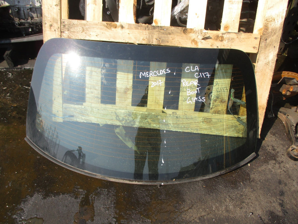 MERCEDES BENZ CLA 2017 C117 SALOON REAR WINDSCREEN WINDOW GLASS