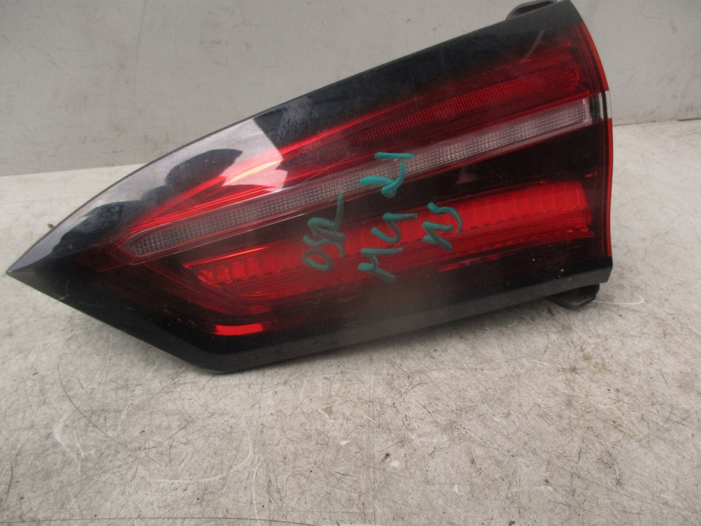 2021 MG HS OSR DRIVER SIDE REAR RIGHT INNER TAIL LIGHT TAIL LAMP 10477819