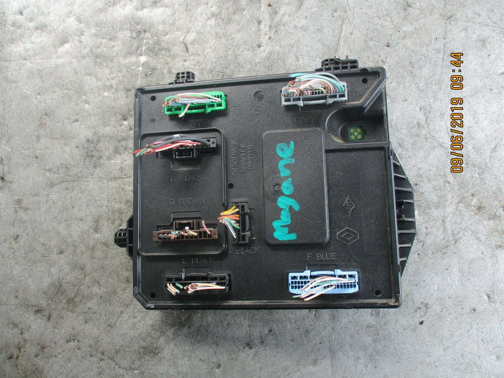 RENAULT MEGANE MK3 BODY CONTROL MODULE BCM 284B18225R