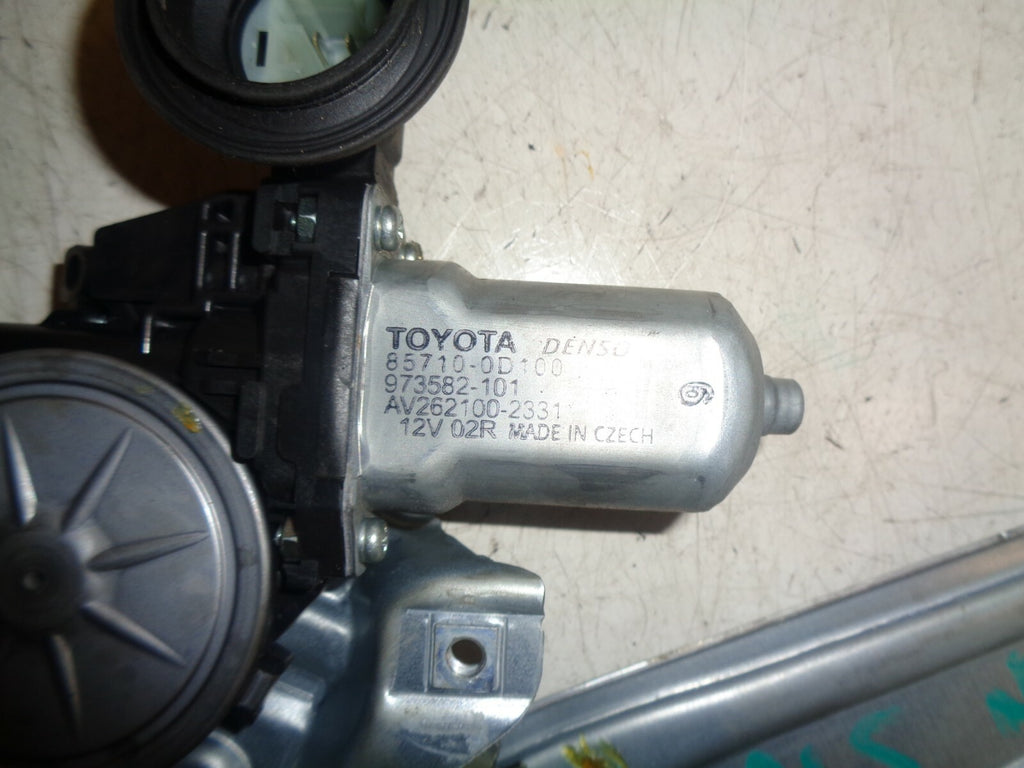 TOYOTA YARIS 2015 NSR PASSENGER SIDE REAR DOOR WINDOW MOTOR REGULATOR 857100D100