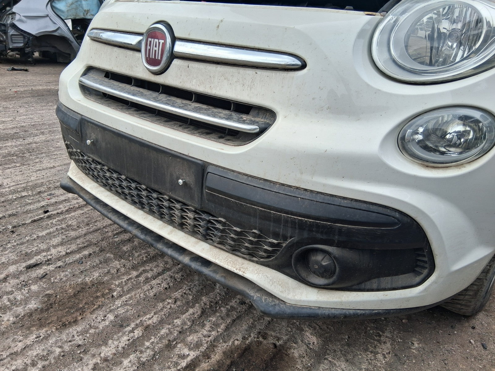 2019 FIAT 500 L FACELIFT FRONT COMPLETE BUMPER WHITE BIANCO GELATO 934/A