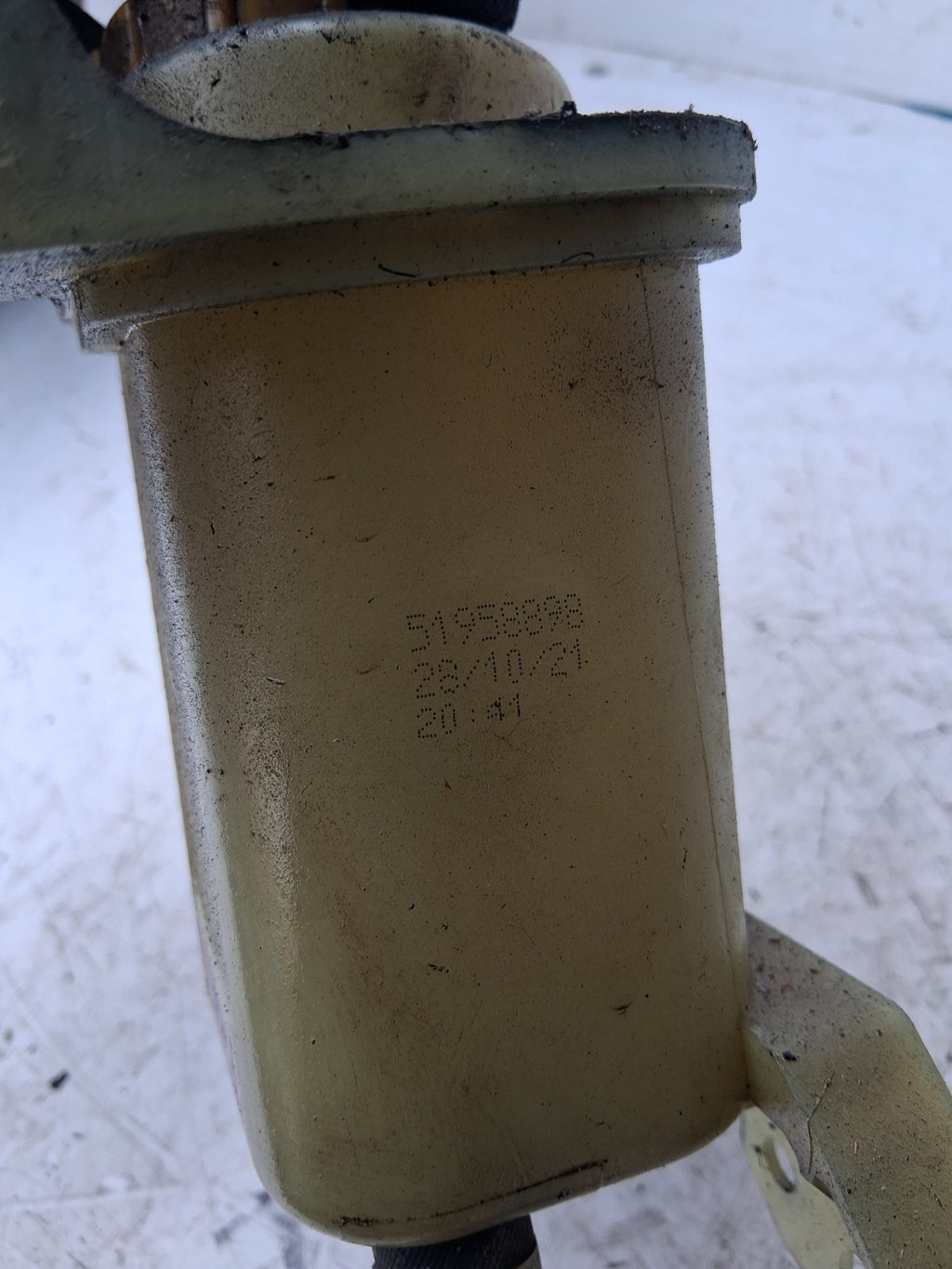 2021 FIAT FIORINO POWER STEERING FLUID TANK RESERVOIR 51958898