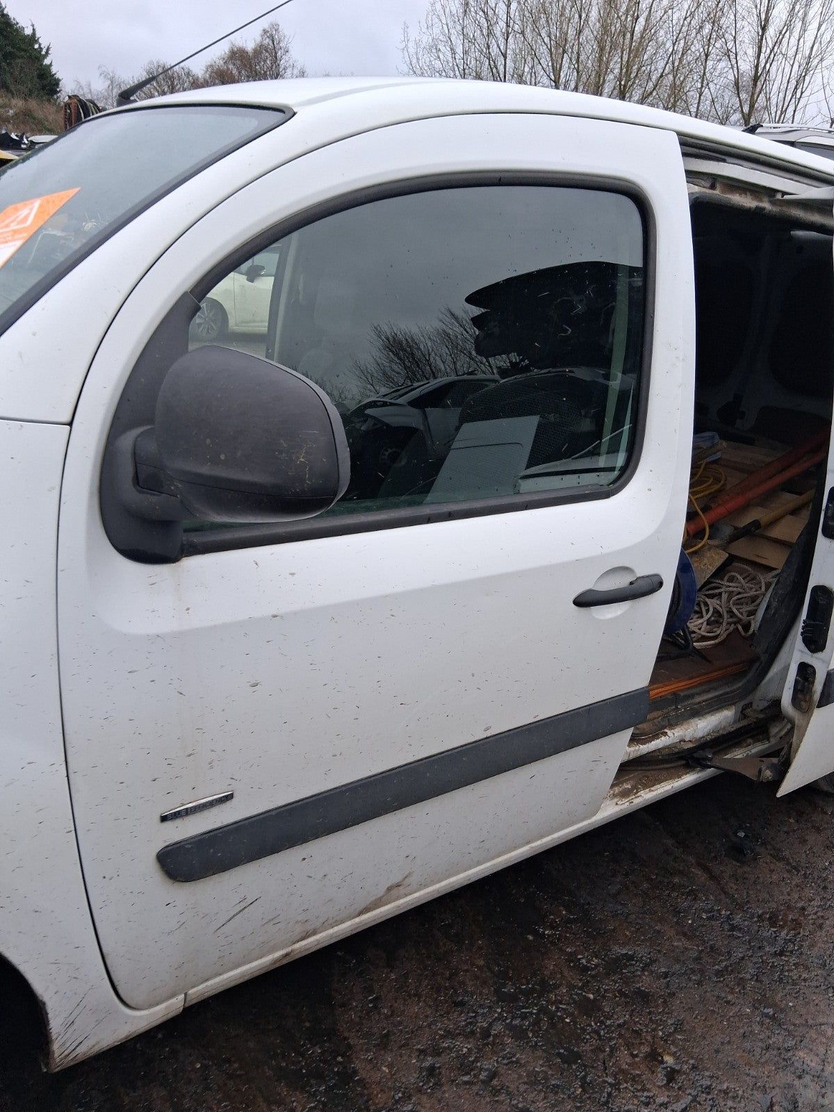 2016 MERCEDES CITAN W415 NSF PASSENGER SIDE FRONT LEFT BARE DOOR WHITE