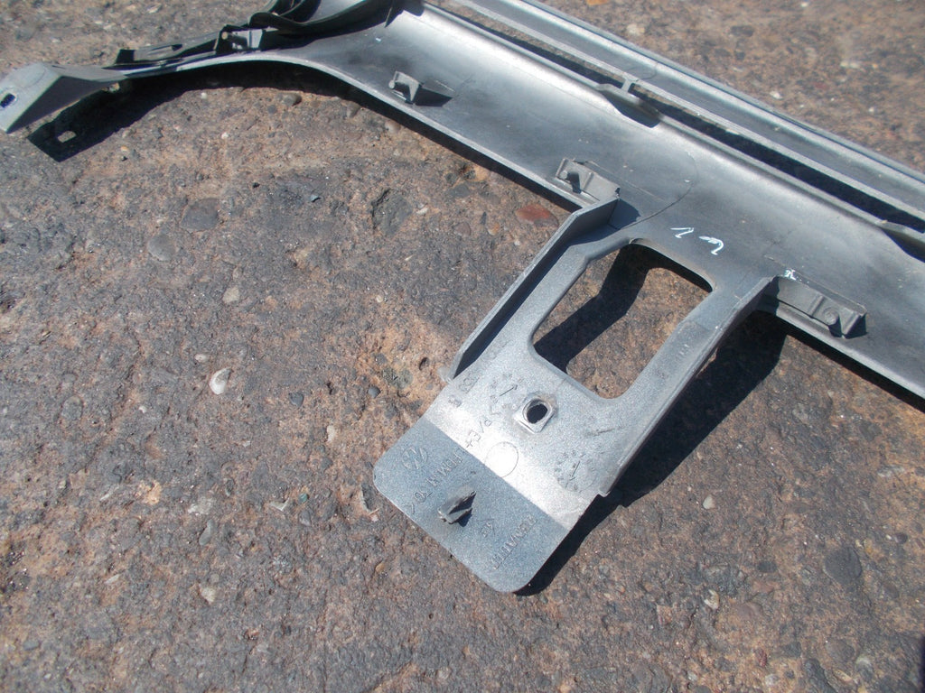 RENAULT LAGUNA MK2 2001 FRONT BUMPER UPPER PANEL 7700414353B SILVER
