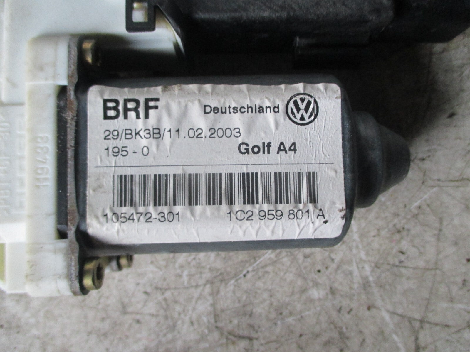 VW VOLKSWAGEN GOLF OSR DRIVER SIDE REAR WINDOW MOTOR REGULATOR 1C0959801