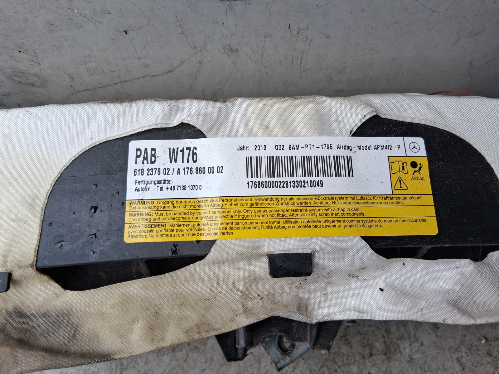 MERCEDES BENZ 2017 A CLASS W176 NSF PASSENGER SIDE DASHBOARD AIRBAG 618237602