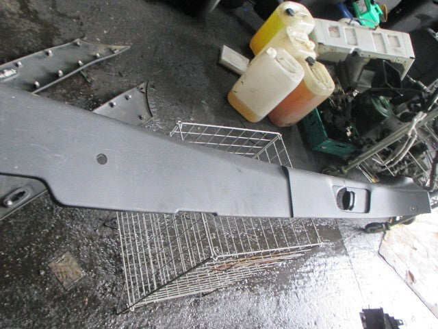 2020 MERCEDES BENZ SPRINTER W907 OS DRIVER SIDE B PILLAR TRIM COVER A9106901900