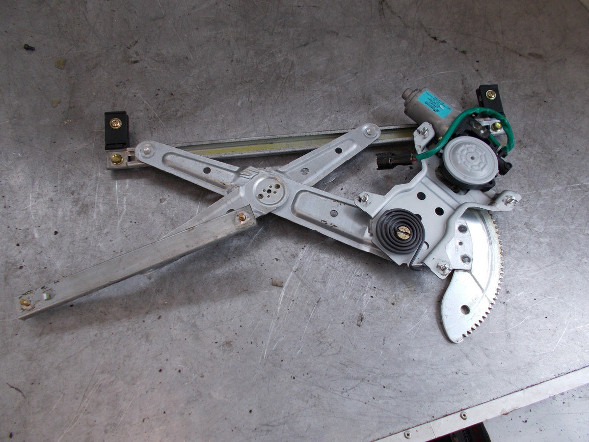 2004 KIA CARENS 5 DOOR NSR PASSENGER SIDE REAR WINDOW REGULATOR XH504PO