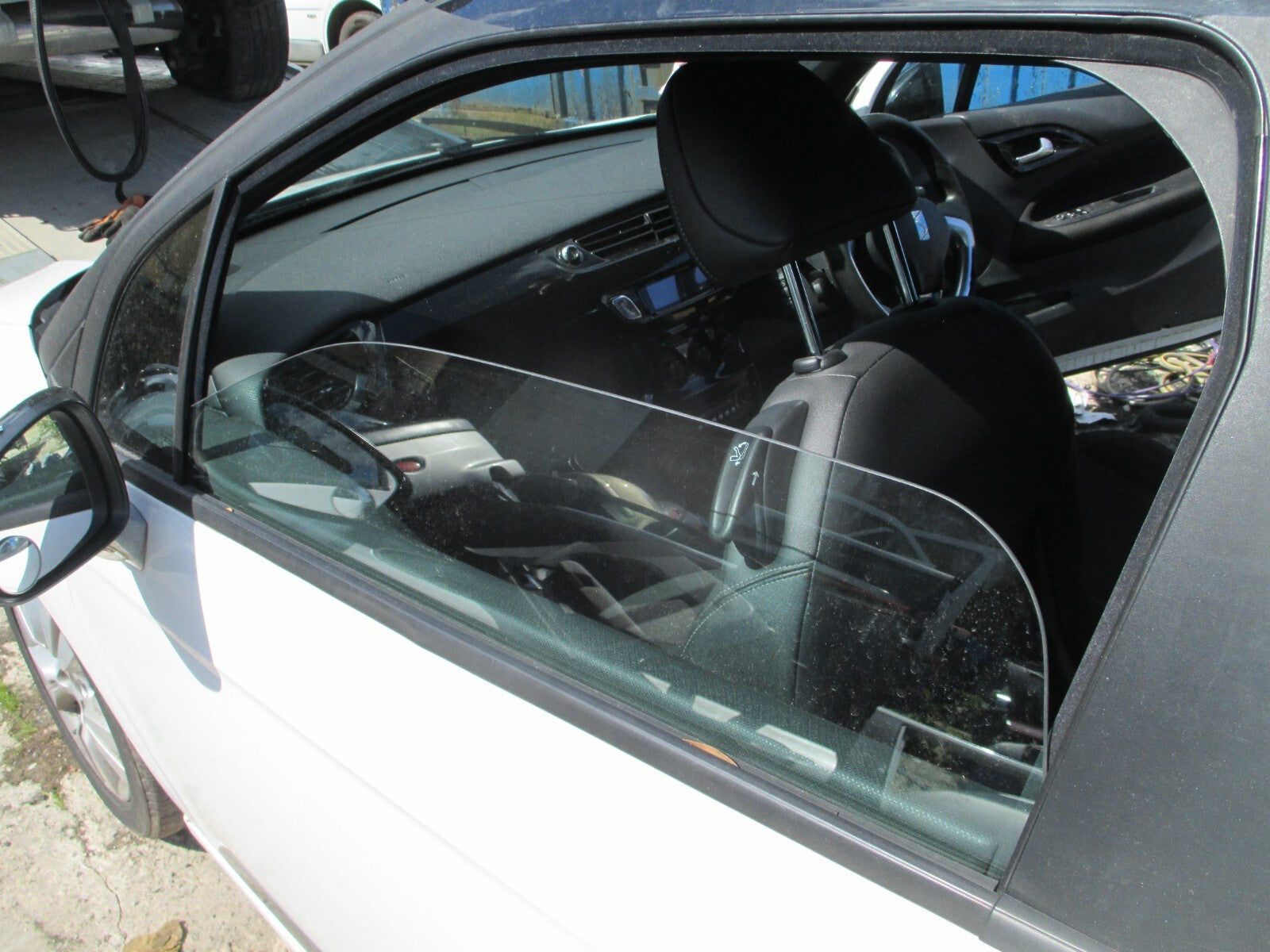 CITROEN DS3 2013 3 DOOR NS PASSENGER SIDE WINDOW GLASS