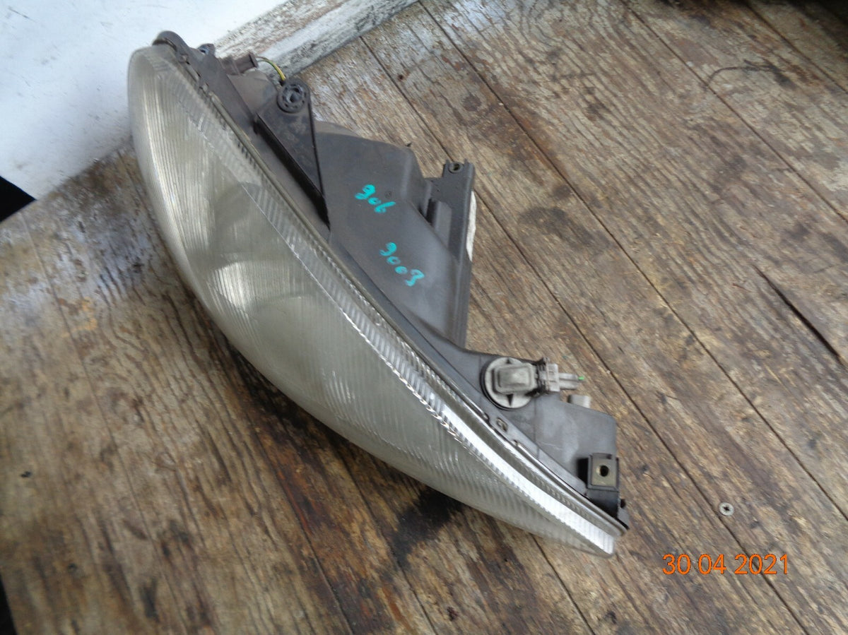 PEUGEOT 206 2003 OS DRIVER SIDE FRONT LIGHT HEADLIGHT LAMP