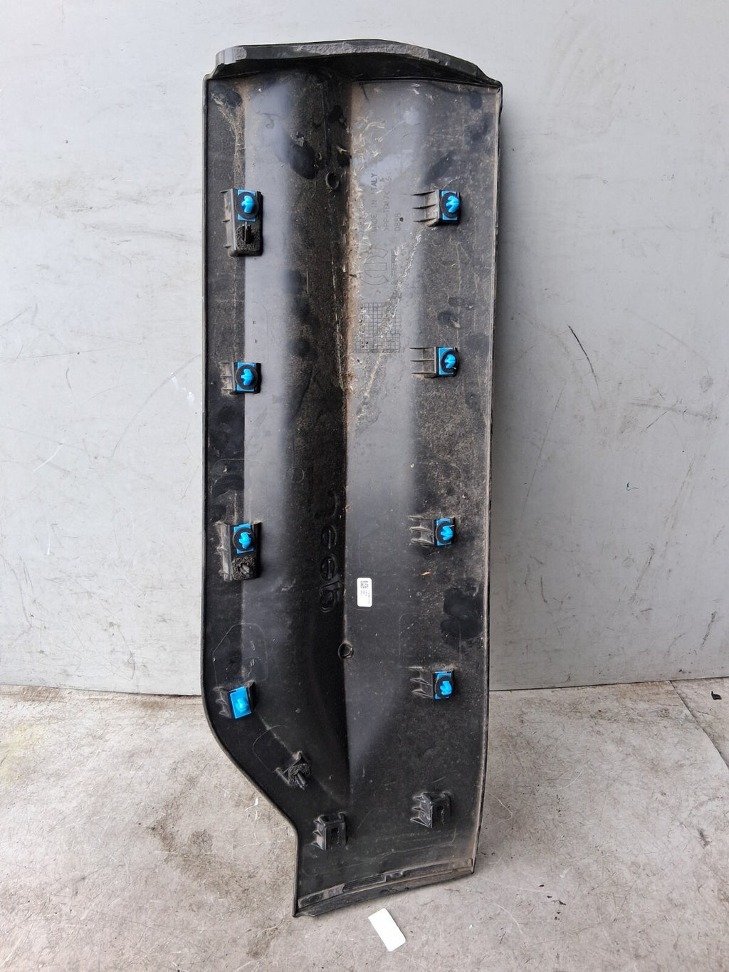 2024 JEEP AVENGER NSR PASSENGER SIDE REAR DOOR MOULDING TRIM 735730054