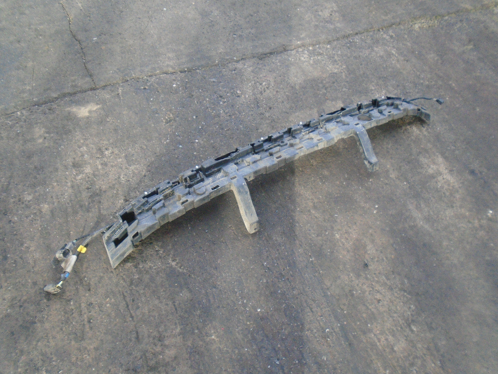 FORD MONDEO MK5 2017 ESTATE REAR CARRIER HOLDER LOOM ds7317e899s dg9t15k868ff