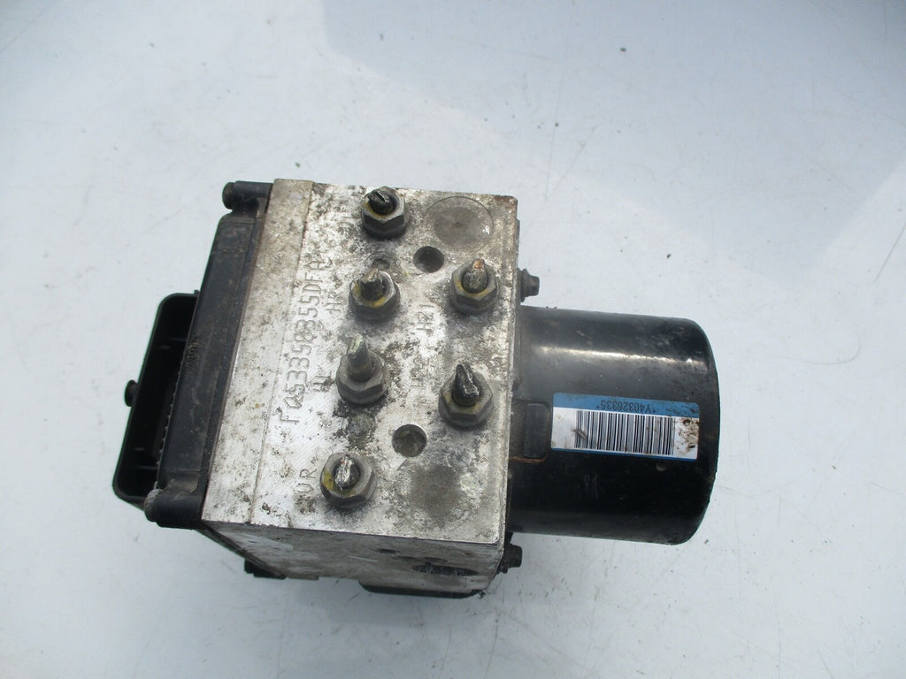 VW VOLKSWAGEN PASSAT B6 2.0 TDI ABS PUMP 3C0 614 095 P