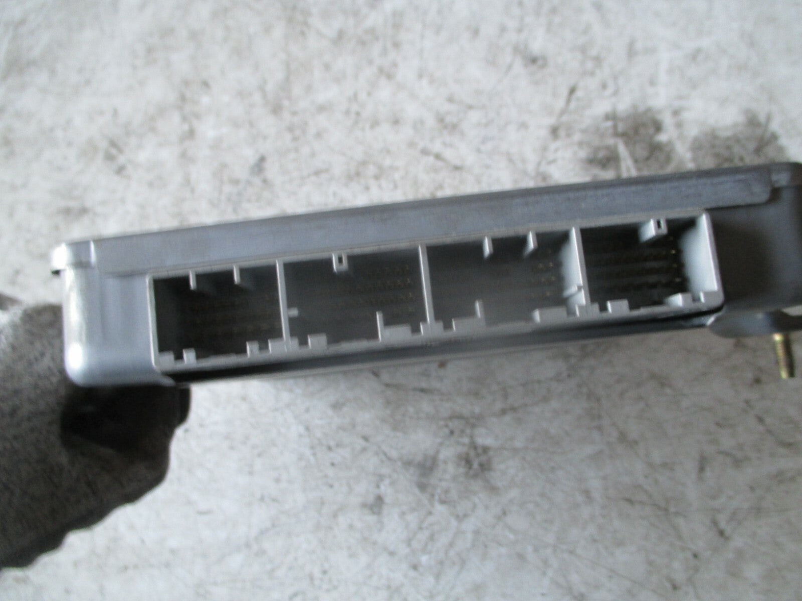 TOYOTA PRIUS 2005 XW20 HIGH VOLTAGE HV CONTROL UNIT 8998147140
