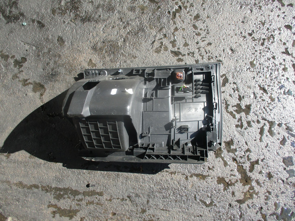 CITROEN DS3 BLACK GLOVE BOX STORAGE COMPARTMENT FRONT 96841590