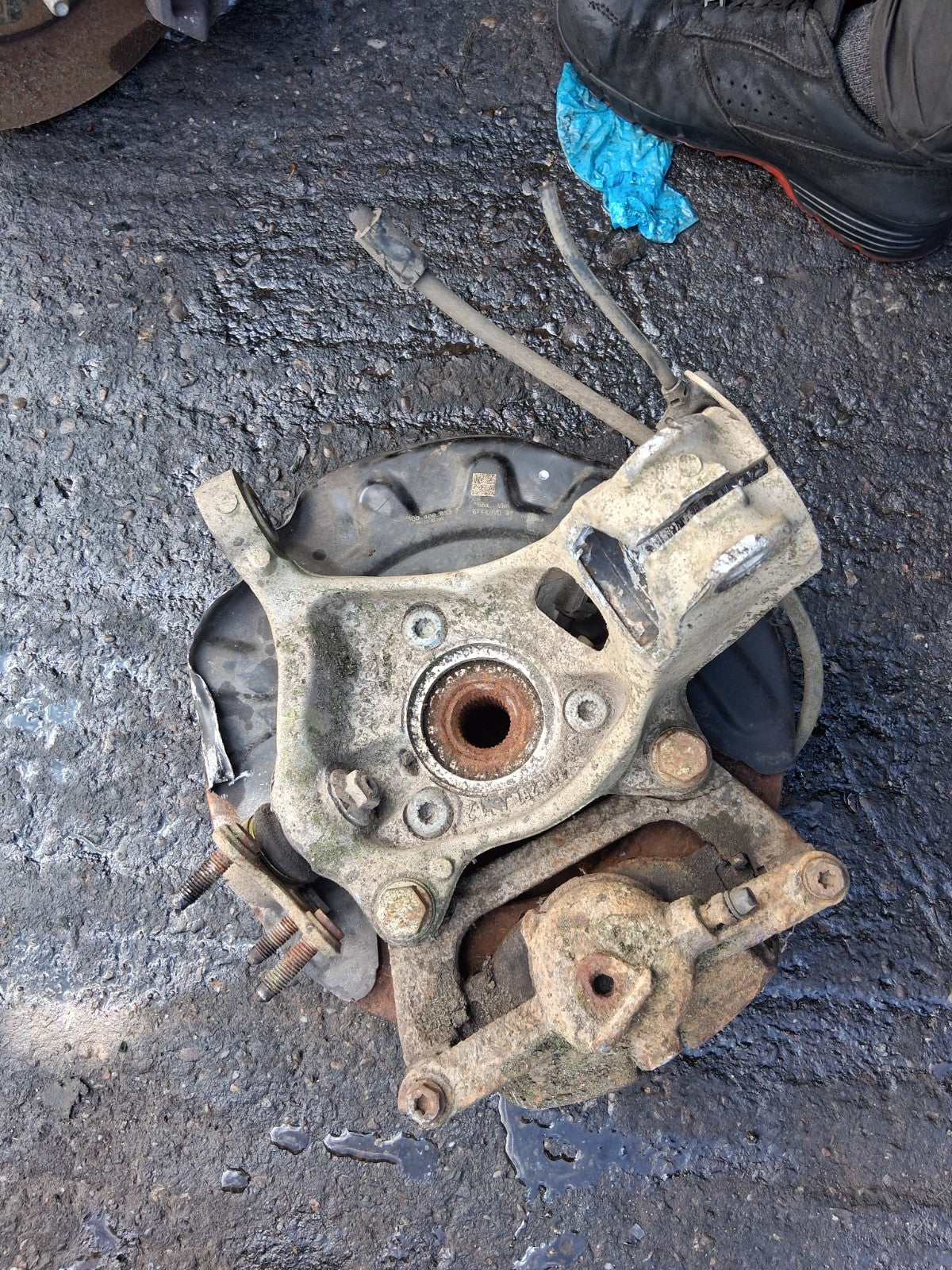 2018 VW VOLKSWAGEN PASSAT B8 1.5 DIESEL NS PASSENGER SIDE WHEEL BEARING HUB
