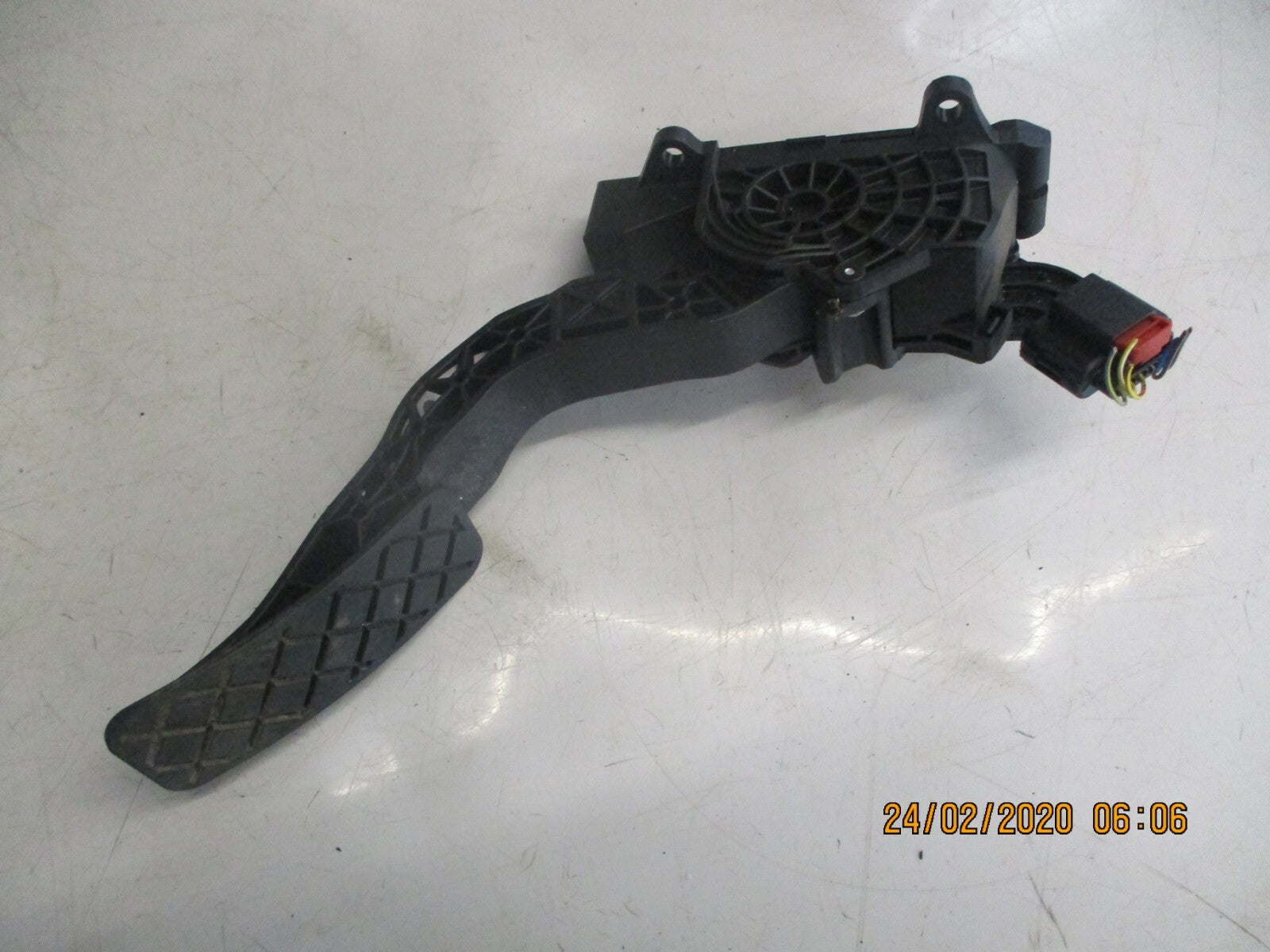 AUDI A1 MK1 8X 2017 ELECTRONIC ACCELERATION THROTTLE GAS FOOT PEDAL 6C2723503B