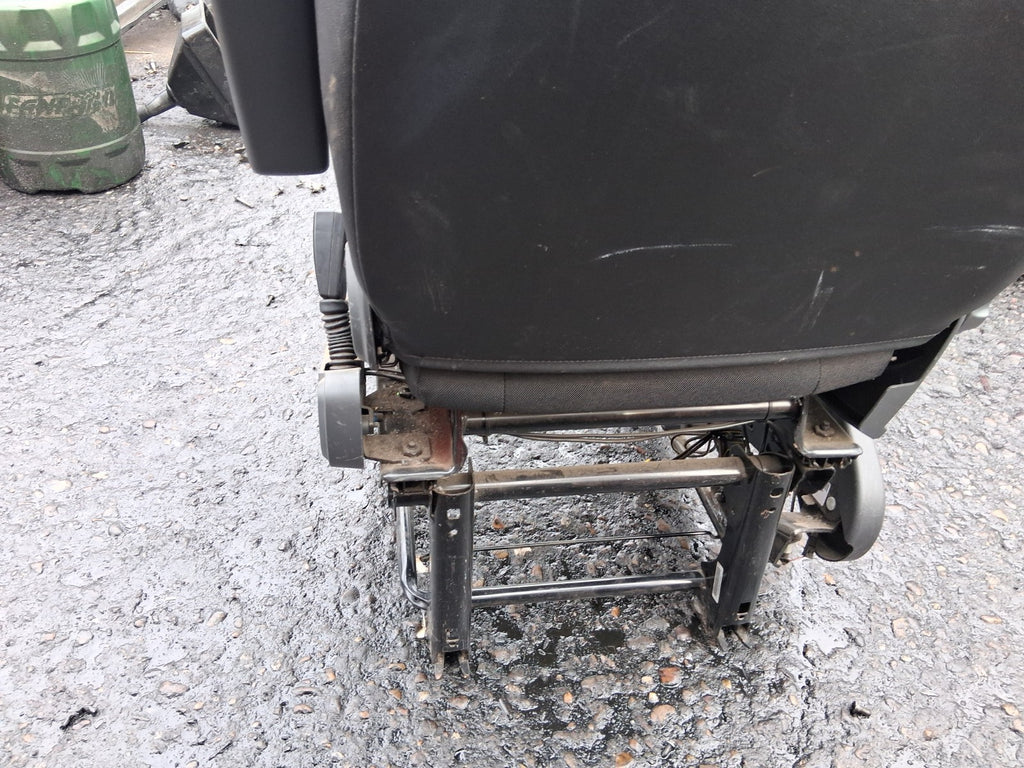 2021 PEUGEOT BOXER MK3 OSF DRIVER SIDE FRONT RIGHT COMPLETE FABRIC SEAT & BASE