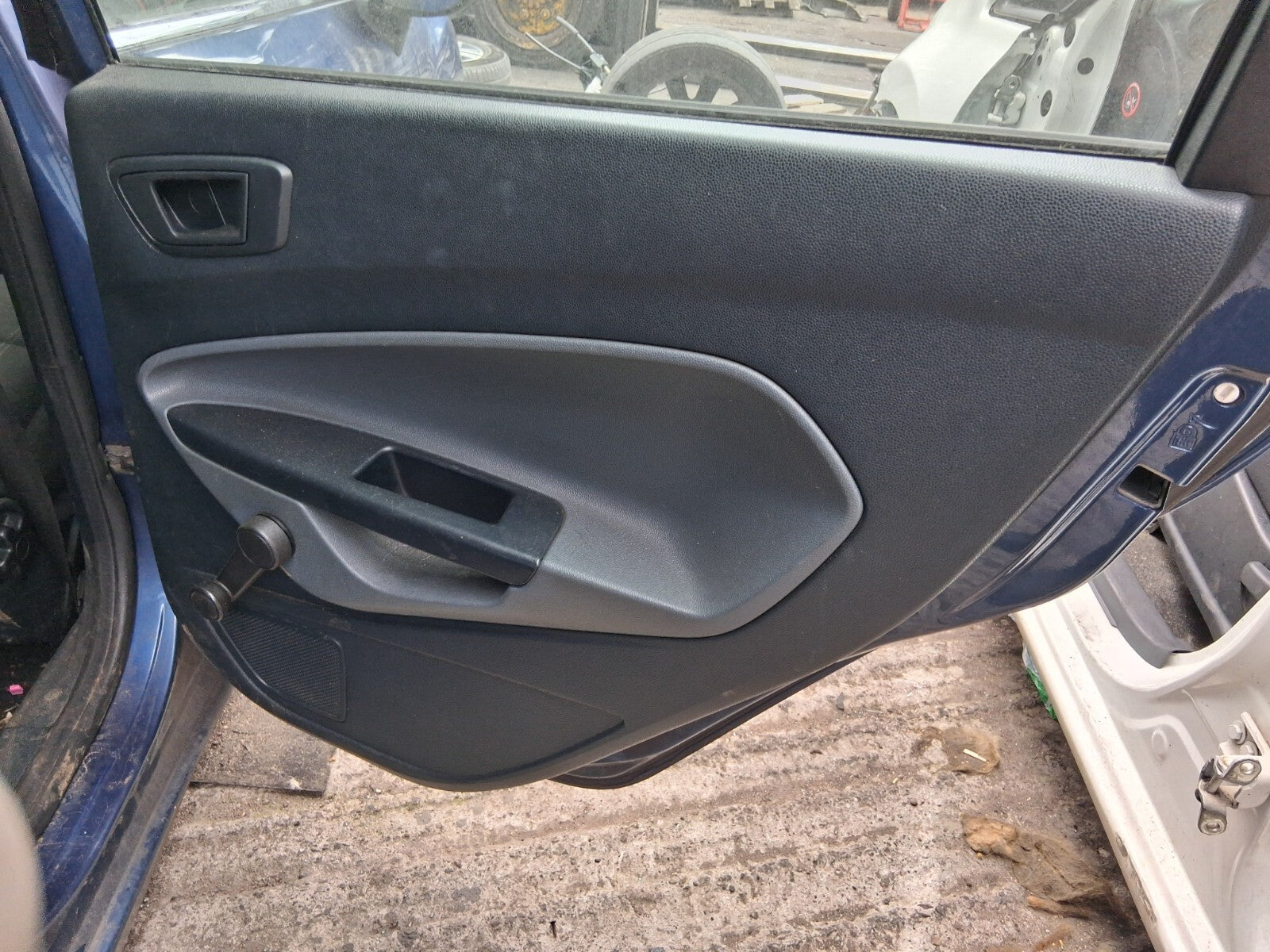 2010 FORD FIESTA MK7 OSR DRIVER SIDE REAR RIGHT COMPLETE DOOR OCEAN BLUE