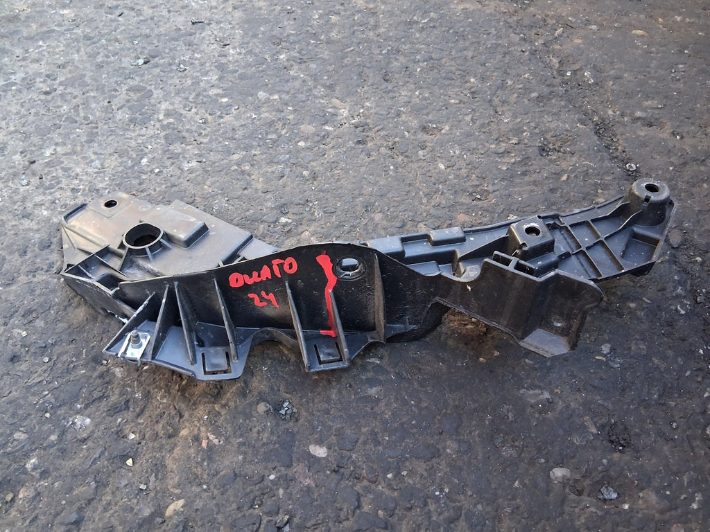 2024 FIAT DUCATO MK3 FACELIFT OSF DRIVER SIDE HEADLIGHT BRACKET 1391282080