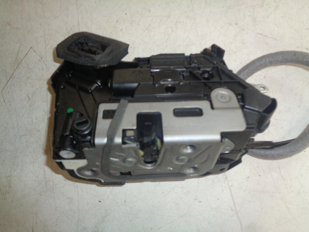 VW VOLKSWAGEN POLO 6R 2017 NSR PASSENGER SIDE REAR DOOR LOCK MECHANISM 6C0839013