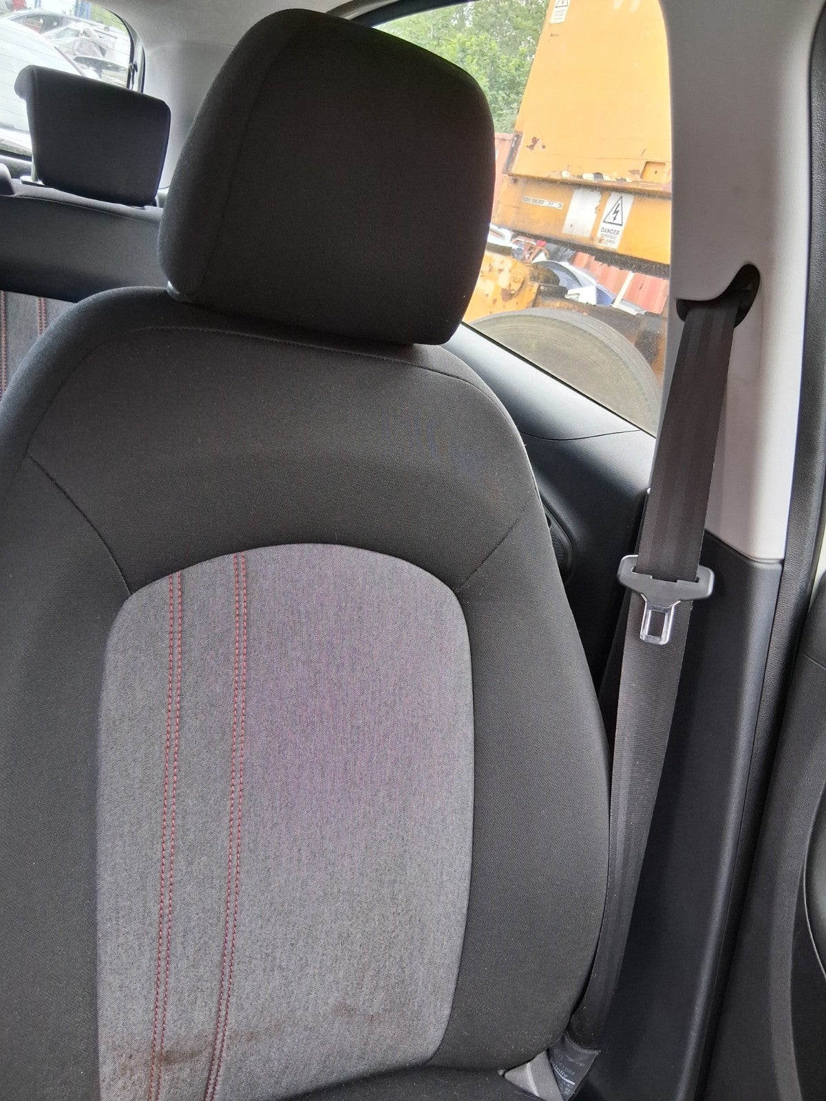 2014 FIAT PUNTO 5 DOOR MK3 NSF PASSENGER SIDE FRONT LEFT FABRIC SEAT
