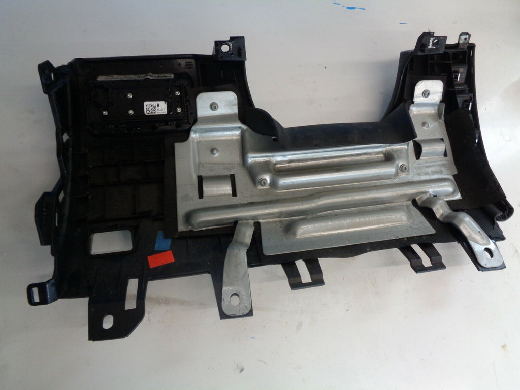 JAGUAR XF 3.0 D 2010 LOWER PAD CHARCOAL
