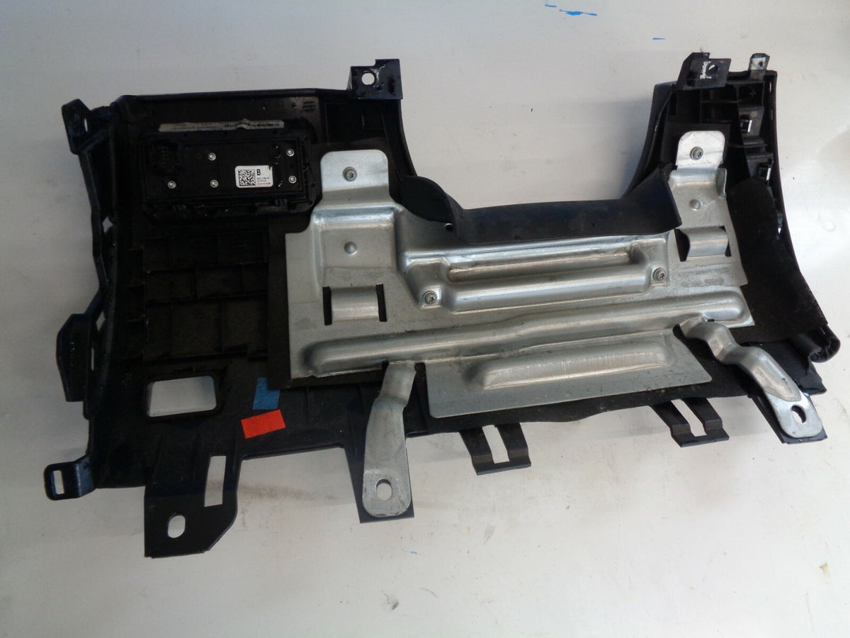 JAGUAR XF 3.0 D 2010 LOWER PAD CHARCOAL