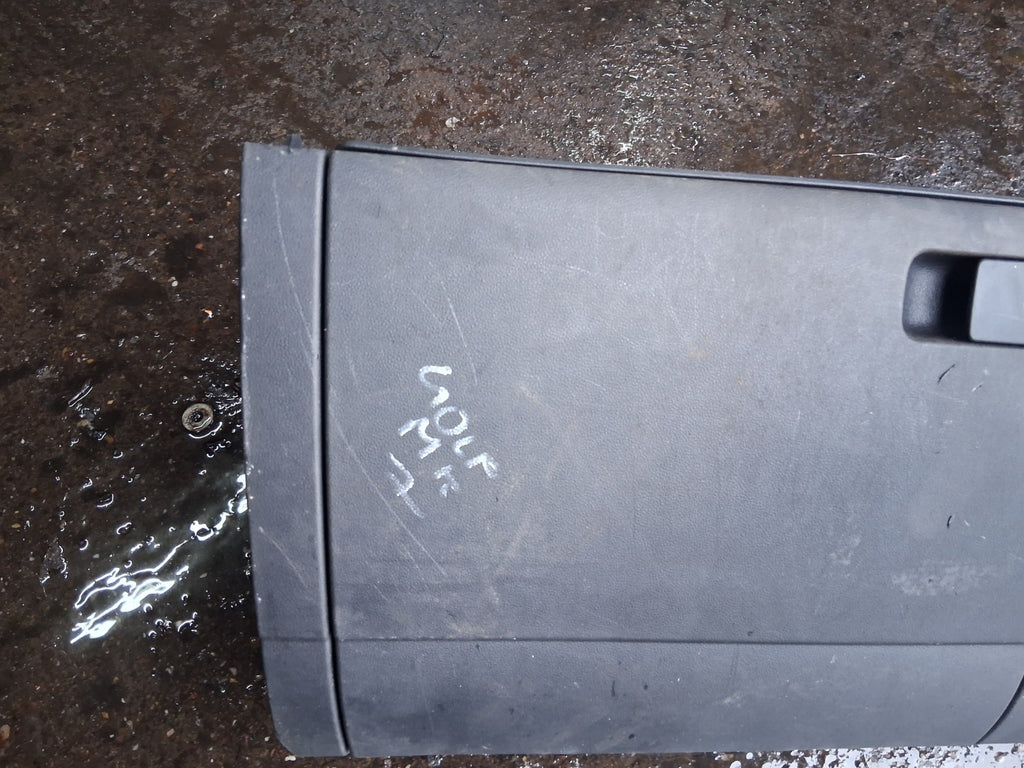 2013 VW GOLF MK7 DASHBOARD GLOVE BOX STORAGE COMPARTMENT 5G2857097
