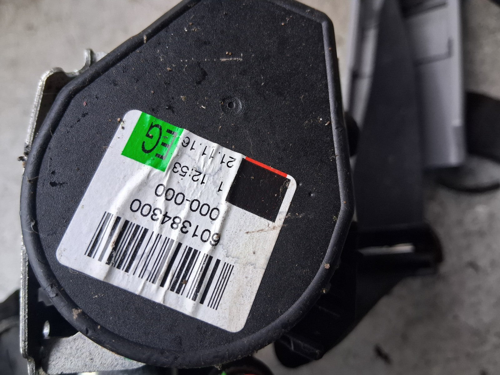 2016 MERCEDES SPRINTER W906 OSF DRIVER SIDE FRONT RIGHT SEAT BELT A9068600485
