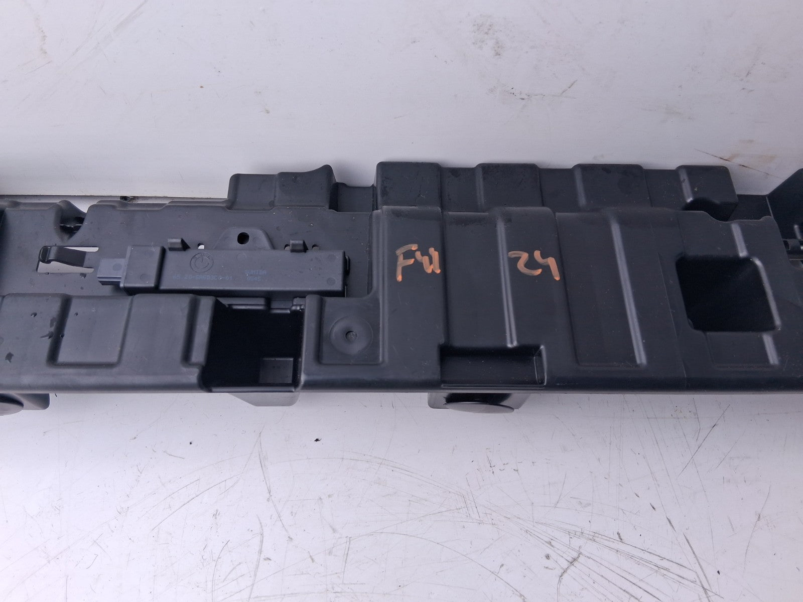 2024 BMW 2 SERIES F44 COUPE TAILGATE TRUNK INTERIOR FLOOR BRACKET 7475719