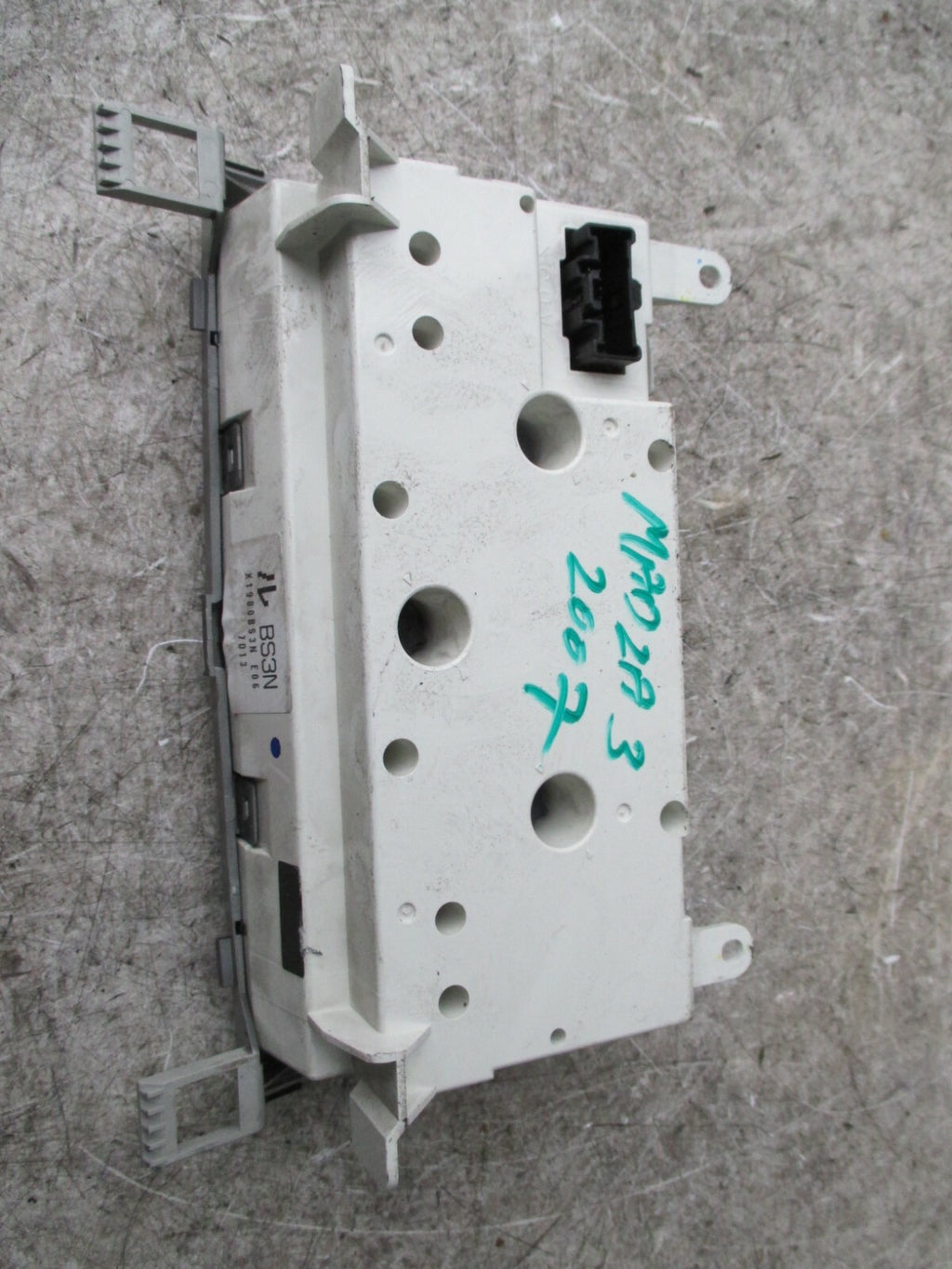 MAZDA 3 2007 MK1 HEATER CONTROL PANEL K1900BS3N