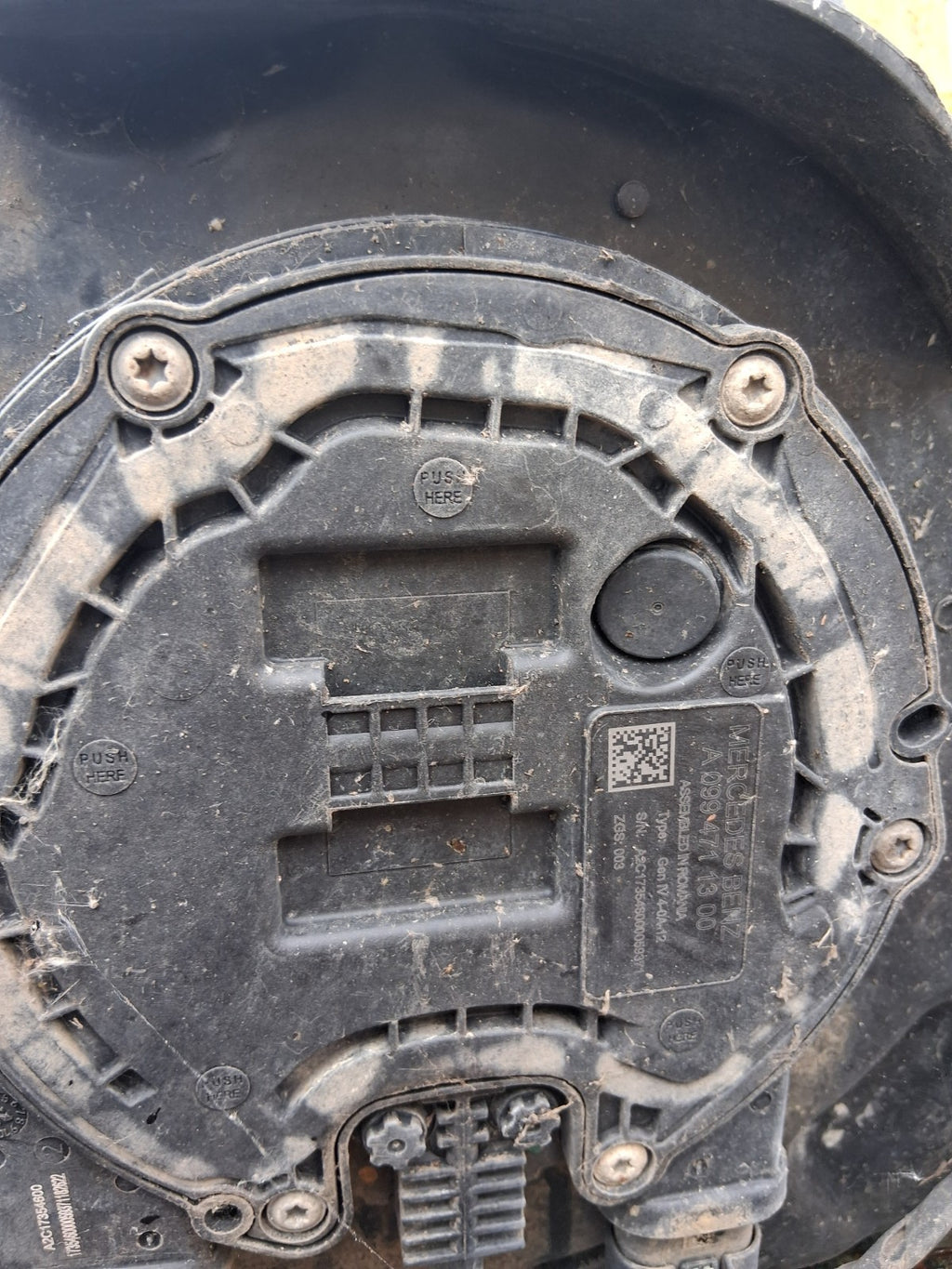 2020 MERCEDES SPRINTER W907 2.1 DIESEL ADBLUE TANK PUMP A0994711300 A9104700000