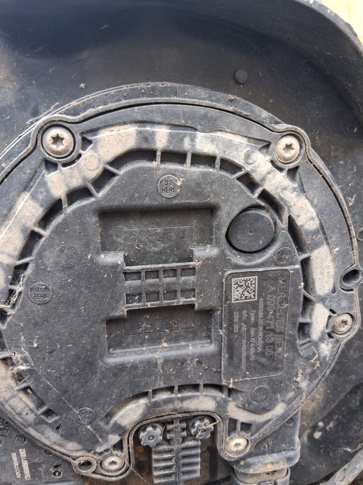 2020 MERCEDES SPRINTER W907 2.1 DIESEL ADBLUE TANK PUMP A0994711300 A9104700000