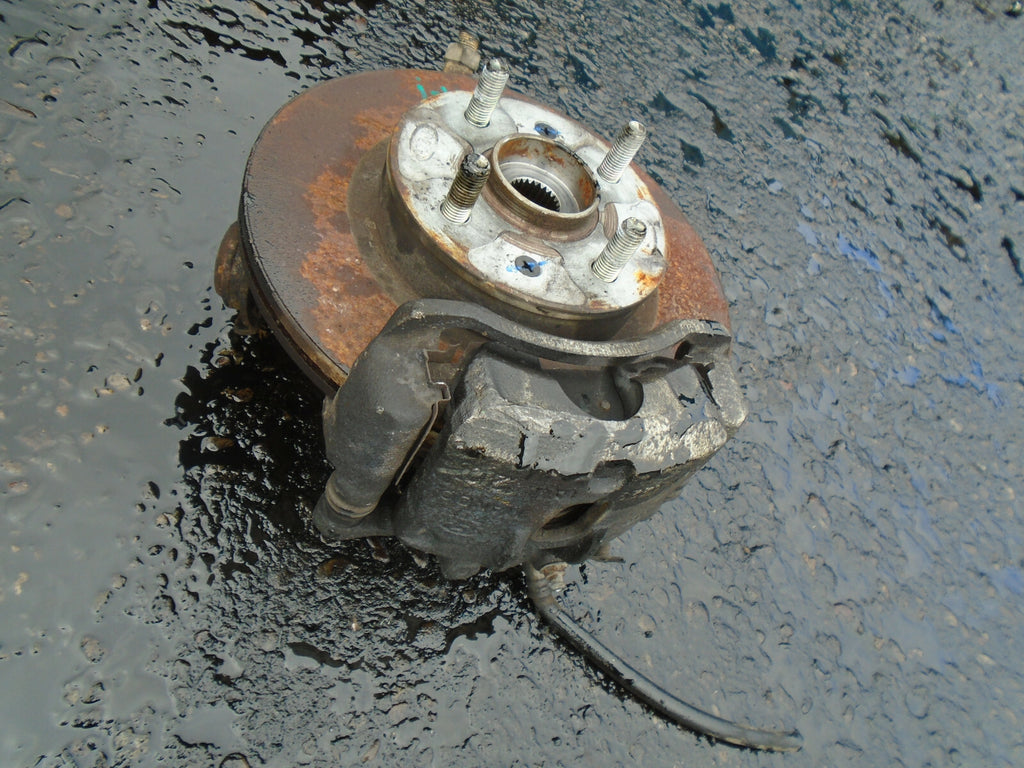 HYUNDAI i10 2013 - 19 1.2 PETROL OS DRIVER SIDE WHEEL HUB & CALIPER