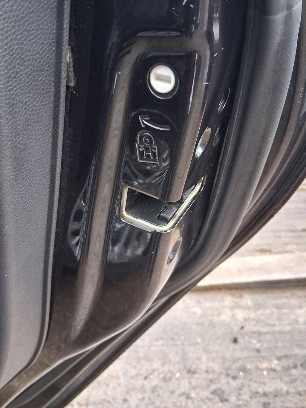 2014 FORD FIESTA MK7 OSR DRIVER SIDE REAR RIGHT COMPLETE DOOR PANTHER BLACK DC