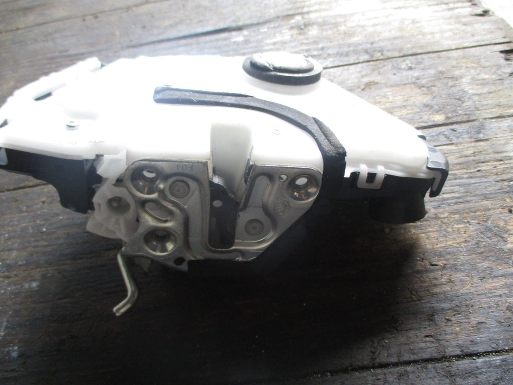 SUZUKI SWIFT 2020 MK4 OSF DRIVER SIDE FRONT DOOR LOCK MECHANISM
