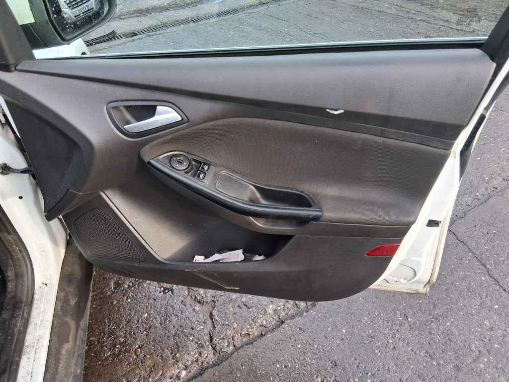 2013 FORD FOCUS MK3 HATCHBACK OSF DRIVER SIDE FRONT RIGHT DOOR CARD PANEL